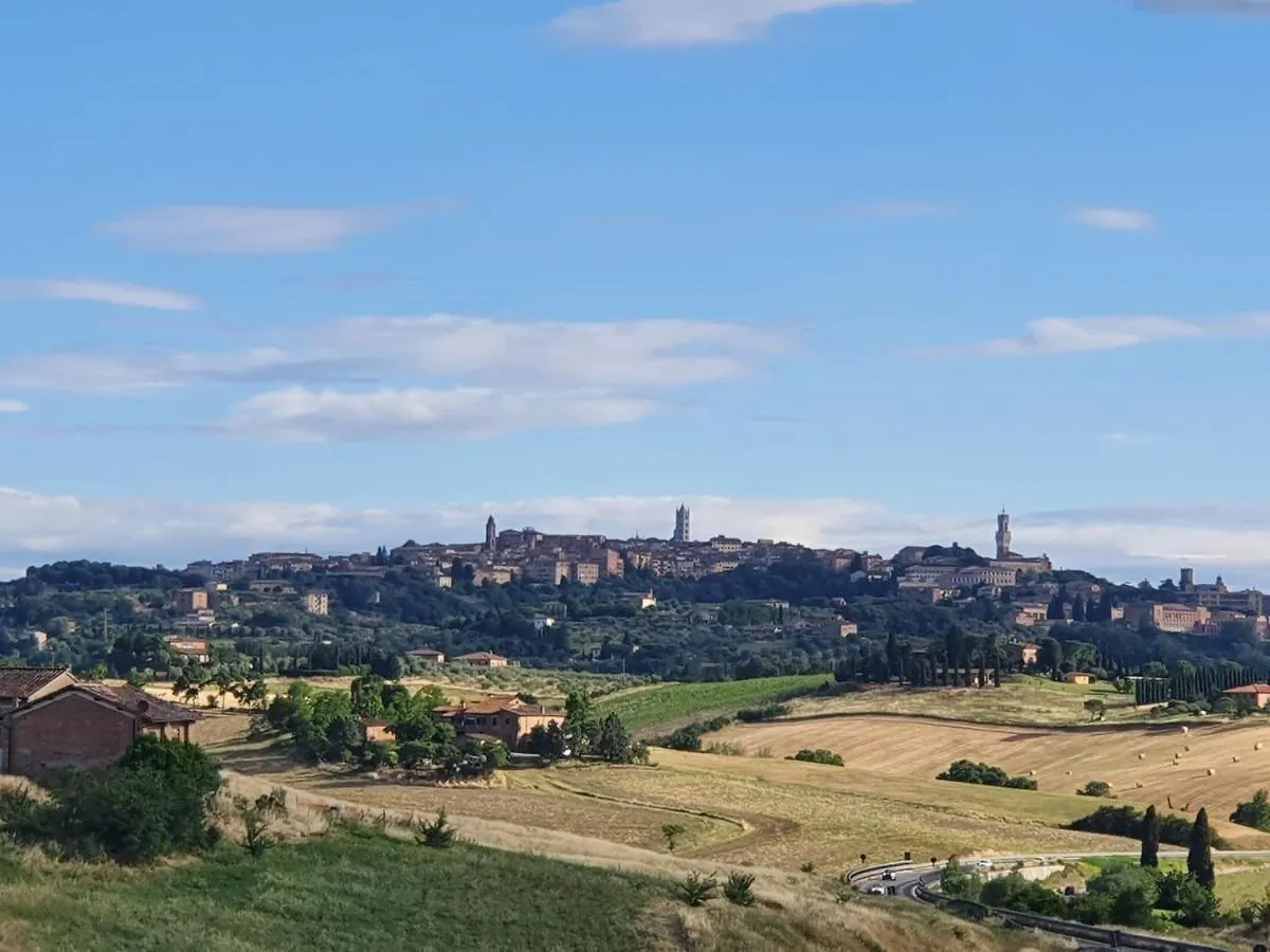 Dago Farmhouse Siena Bed & Breakfast